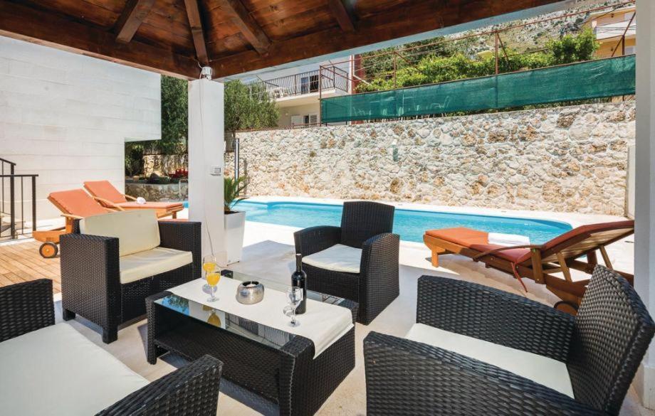 Vila Jadran โอมิช ภายนอก รูปภาพ