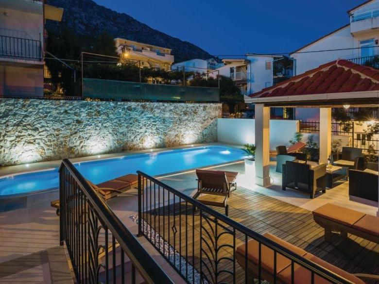 Vila Jadran โอมิช ภายนอก รูปภาพ